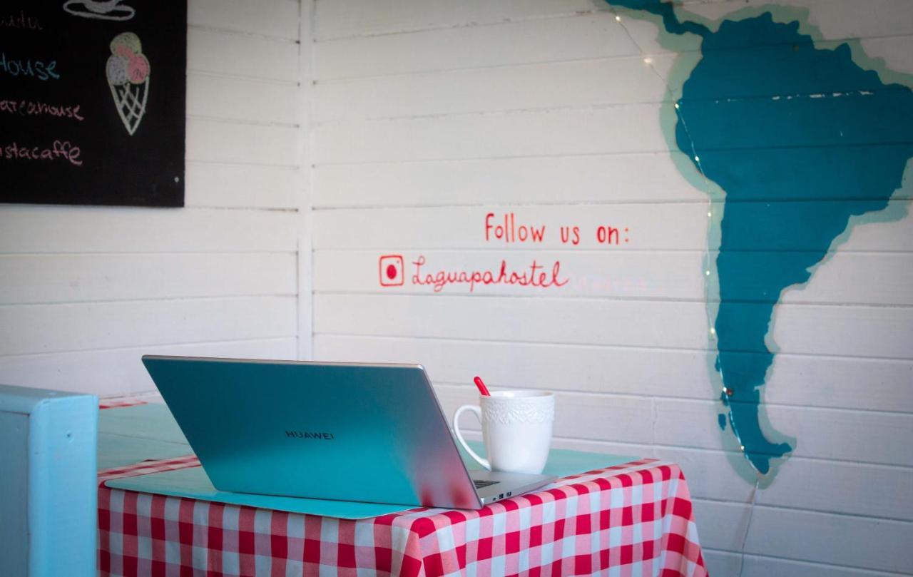 La Guapa Hostel ปูแอร์โตบารัส ภายนอก รูปภาพ