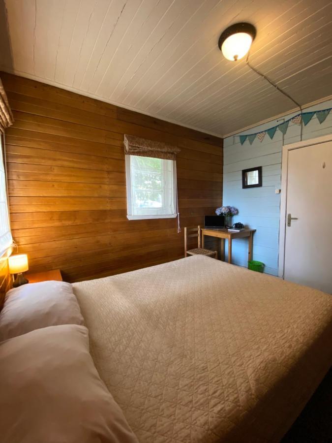 La Guapa Hostel ปูแอร์โตบารัส ภายนอก รูปภาพ