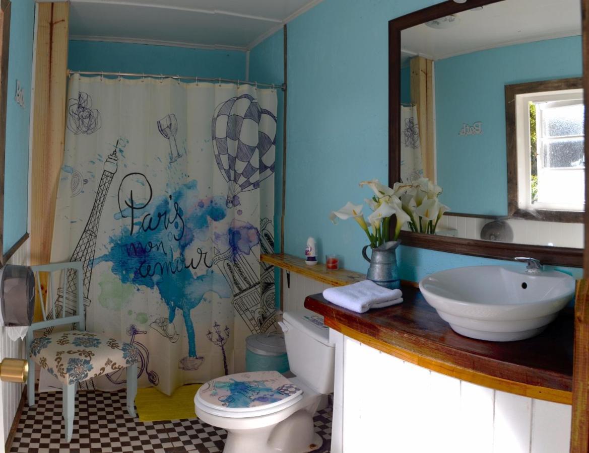 La Guapa Hostel ปูแอร์โตบารัส ภายนอก รูปภาพ